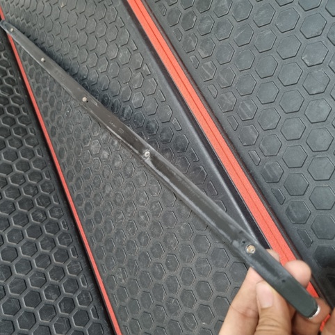 زه صندوق عقب مرسدس بنز W126 اصلی