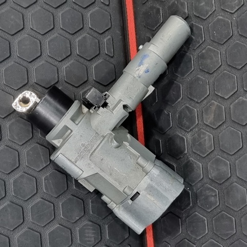 تفنگی سوییچ مرسدس بنز اصلی (اتومات) همراه با سوییچ