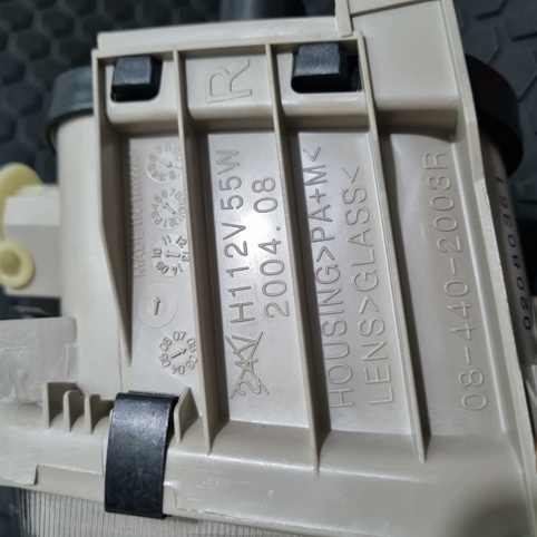 پرژکتور سمت راست مرسدس بنز W210 تایوانی