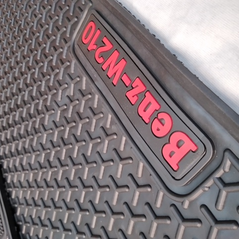 لاستیک کفپایی 5 تیکه ای مرسدس بنز W210 