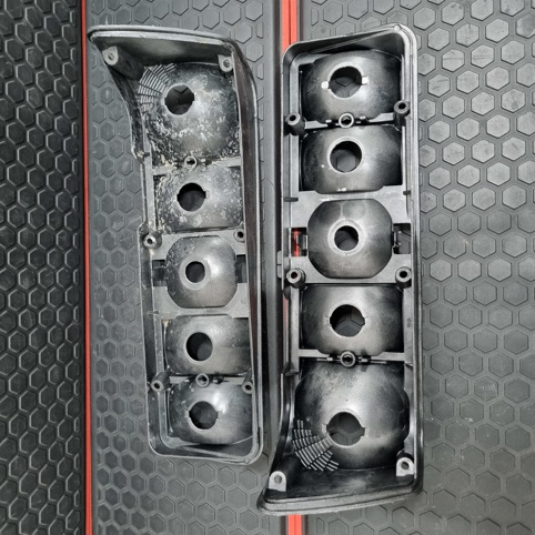 جفت رفلاکتور های خطر عقب مرسدس بنز W201 اصلی