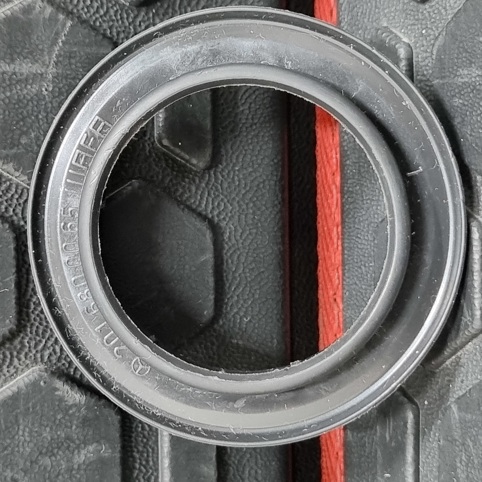 حلقه دور سوییچ مرسدس بنز W201 اصلی