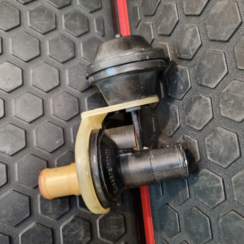 شیر بخاری مرسدس بنز W201 اصلی