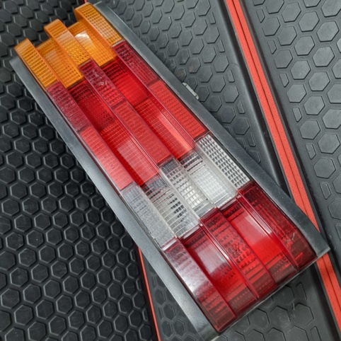 خطر سمت شاگرد مرسدس بنز W201 اصلی