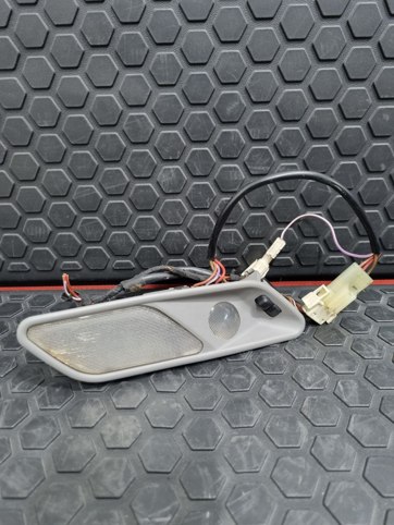 چراغ مطالعه سمت راست BMW E34