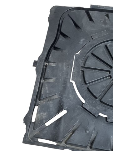 کف صندوق مرسدس بنز W124 اصلی