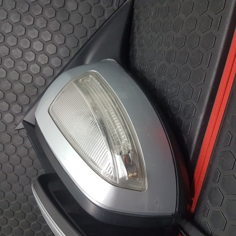 آینه های جانبی مرسدس بنز W204 اصلی