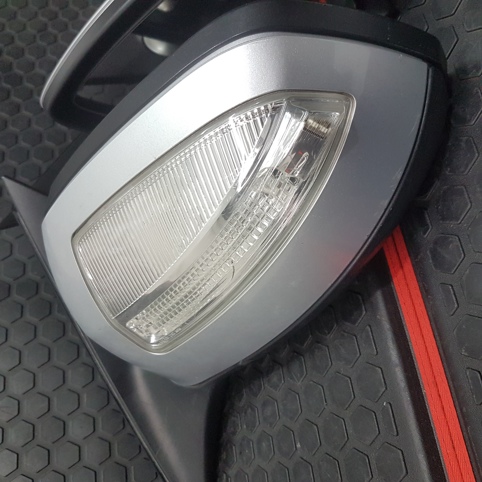 آینه های جانبی مرسدس بنز W204 اصلی