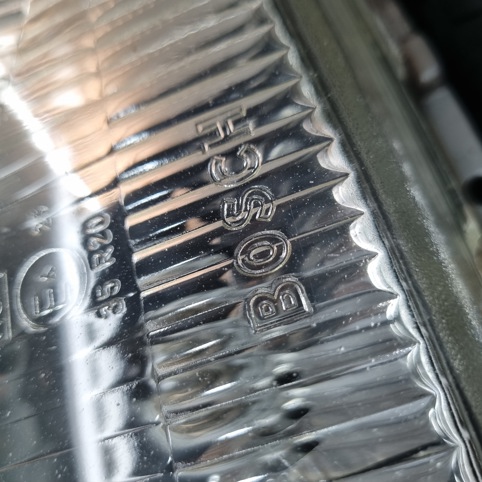  جفت چراغ جلو مرسدس بنز W116