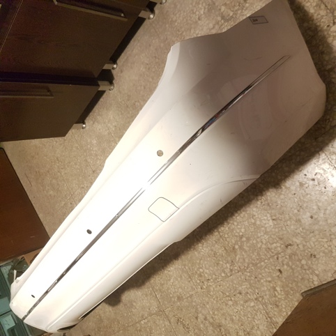 سپر عقب یک سمت اگزوز مرسدس بنز W204 اصلی