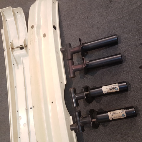 دیاق و کمک سپر عقب BMW E36 اصلی