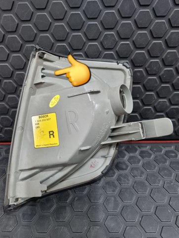 راهنما سمت راست سفید مرسدس بنز W124 اصلی