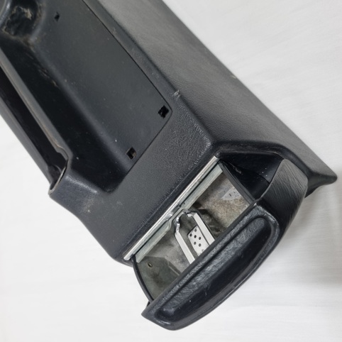 کنسول وسط مشکی مرسدس بنز W201