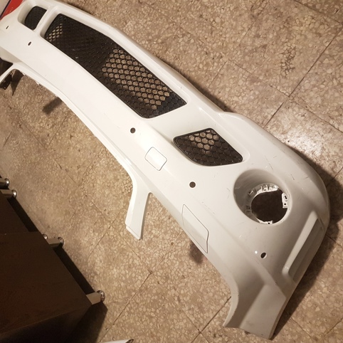 سپر جلو سفید مرسدس بنز W204 AMG C64 اصلی