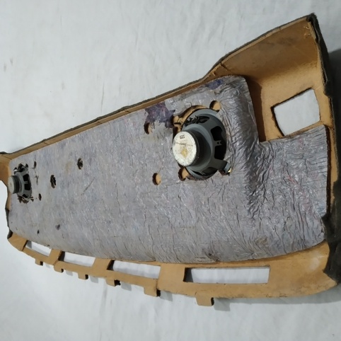 طاقچه همراه باند بی ام و E30 فابریک