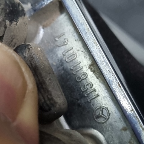 آینه سمت راننده مرسدس بنز W115