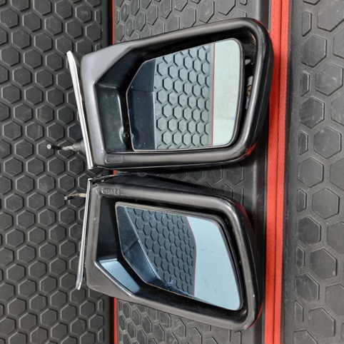 آینه های جانبی مرسدس بنز W115 اصلی