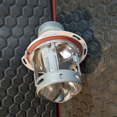 لنز چراغ جلو بی ام و E30 اصلی