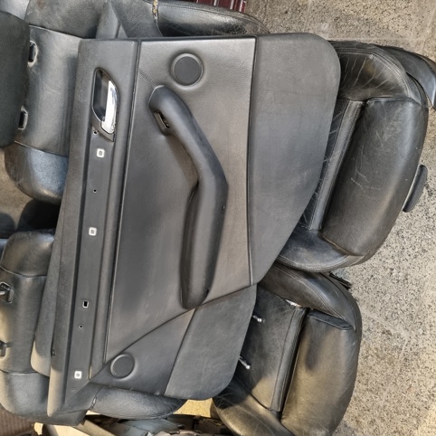 سالن مشکی E46 M