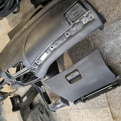 سالن مشکی E46 M