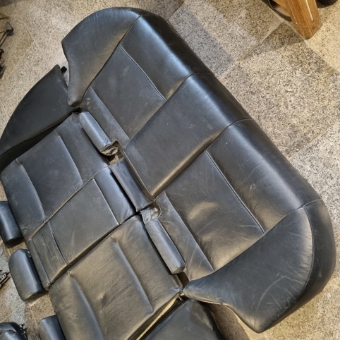 سالن مشکی E46 M