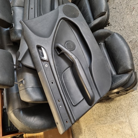 سالن مشکی E46 M