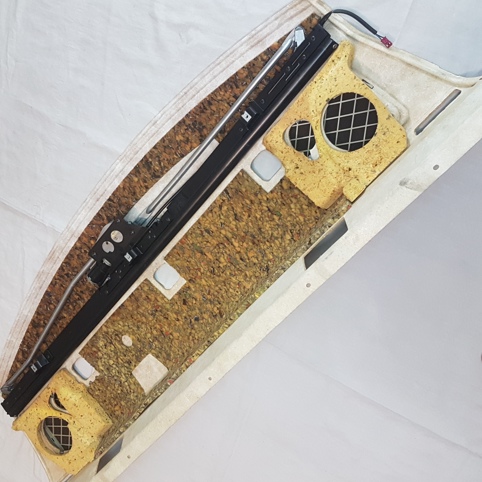 طاقچه با پرده بی ام و E90 اصلی