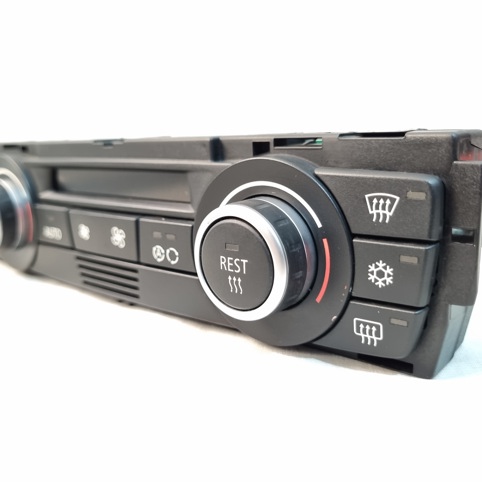 پنل دیجیتال بی ام و اصلی