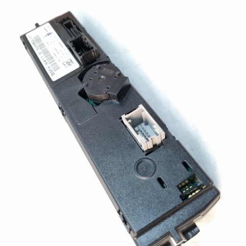 پنل دیجیتال بی ام و اصلی