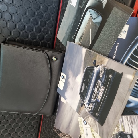 کیف و دفترچه های بی ام و E60