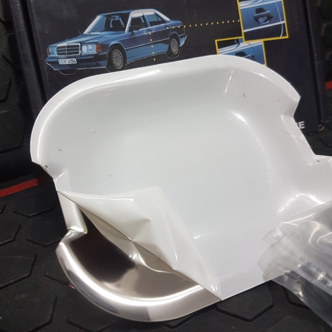 استیل زیر دستگیره بنز W124