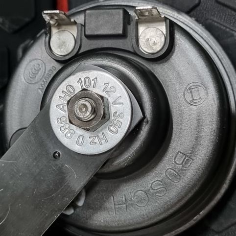 بوق اصلی استوک  BOSCH  W124