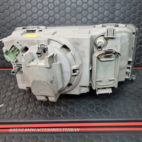 چراغ سفارش امریکا بنز W124