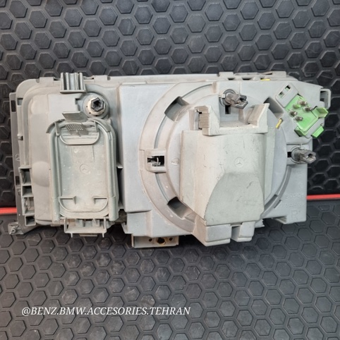 چراغ سفارش امریکا بنز W124