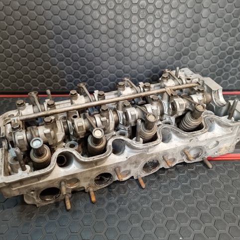 سر سیلندر موتور 230 بنز W124 