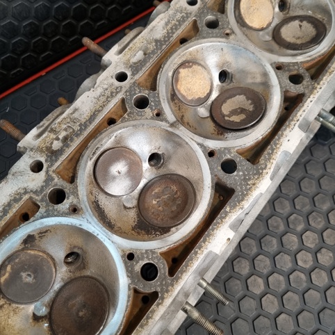 سر سیلندر موتور 230 بنز W124 