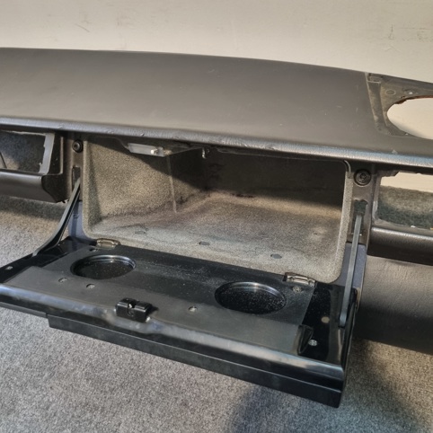 داشبورد کامل بنز W124